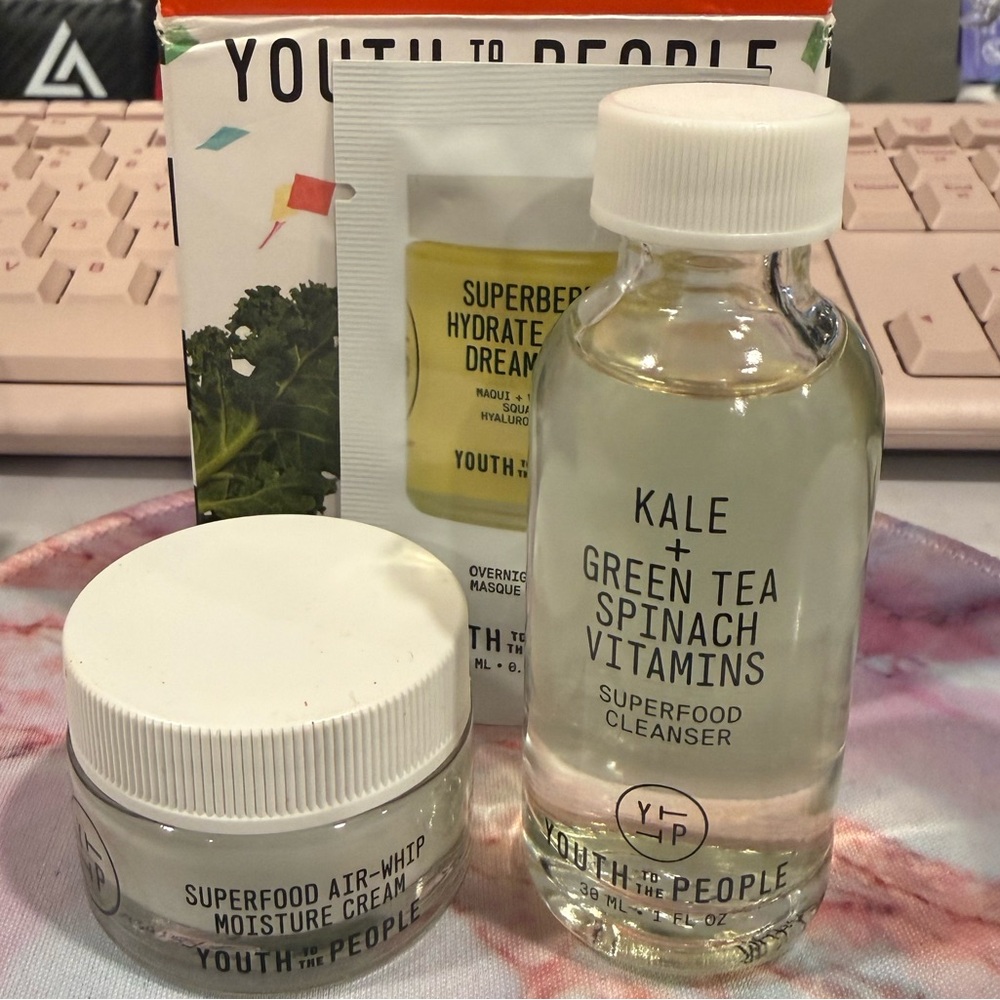 Youth To The People | Skincare Sample Set - Picture 2 of 2